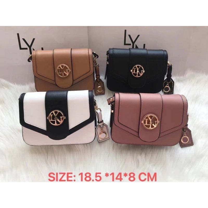 Lyn crossbody bag (ฝาพับ)outlet