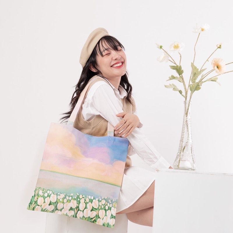 🌟BESTSELLER🌟vibes.brandd☁️🌞Wildflower Tote bag🌞☁️กระเป๋าผ้า vibes มีผ้าให้เลือก 2 แบบ