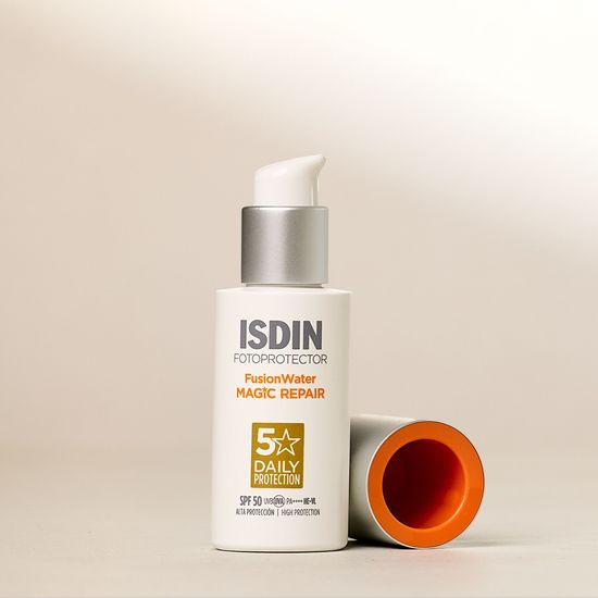 ISDIN FUSION WATER MAGIC REPAIR SPF50 50ML กันแดดเซรั่มริ้วรอยสูตรใหม่ เพิ่มประสิทธิภาพกันแดดให้ดีขึ้น