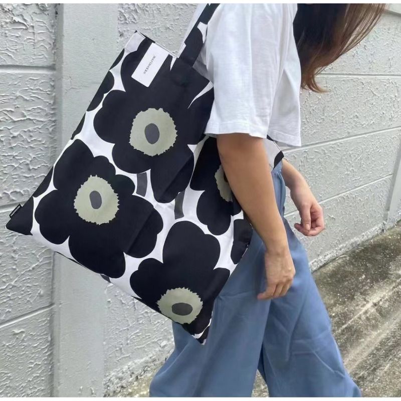 New ของแท้ 100% กระเป๋า marimekko Tote Bag / กระเป๋าผ้าใบ กระเป๋าสะพายข้าง