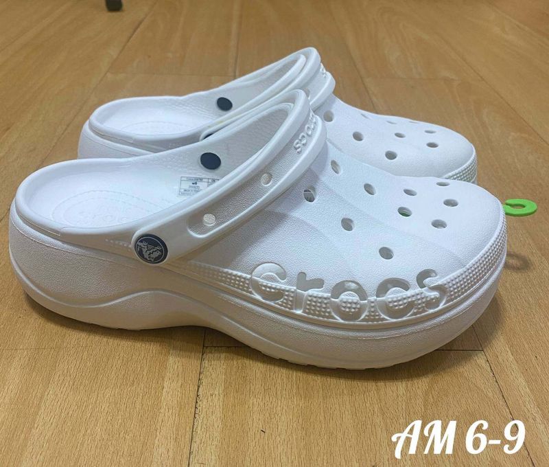 รองเท้าหัวโต Classic Platform Baya Clog [Buy1pair Free4Jibbitzs=100฿] รองเท้าผู้หญิง รองเท้ารัดส้น รองเท้าแตะลำลอง รองเท้าครอส์  รองเท้า crocs ผู้หญิง รองเท้าเผื่อสุขภาพ