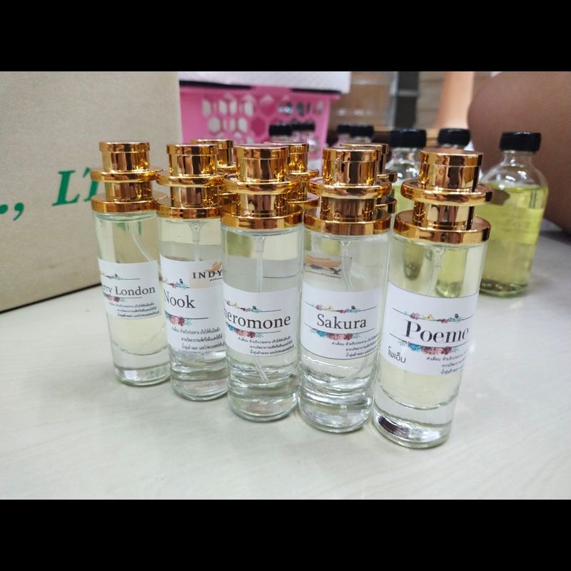 น้ำหอมสูตรเข้มข้น กลิ่นผู้หญิง เลือกกลิ่นได้ หอมทนตลอดวัน 35 ml จำนวน 1 ขวด