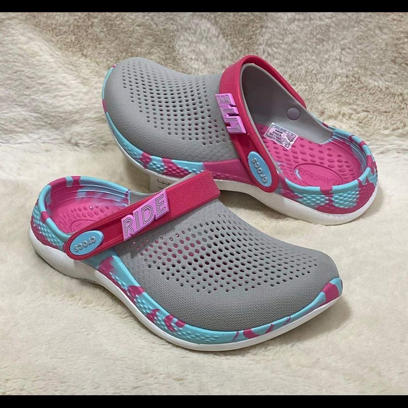 Crocs รุ่น360 LiteRide แบบใหม่สำหรับคนชอบใส่รองเท้านิ่มสี่สำหรับผู้หญิง