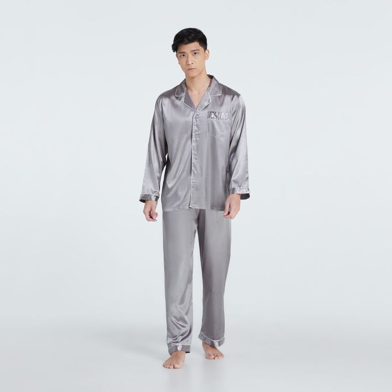 Vana Sleepwear - ชุดนอนซาติน Vana แขนยาวขายาว สีพื้น