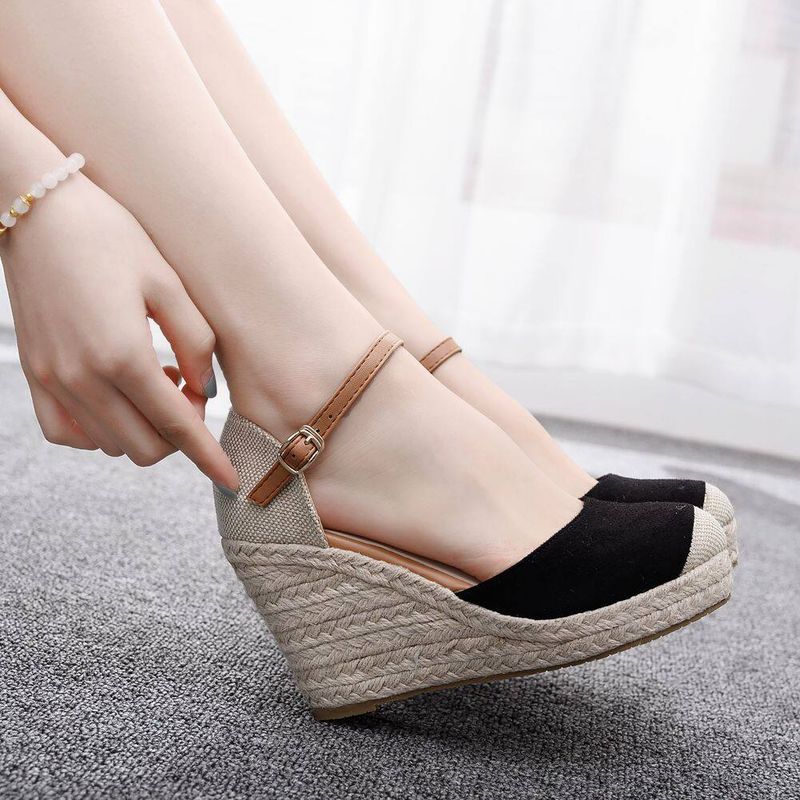 รองเท้าแตะส้นเตารีด Mary Jane Trifle Heel Sandals Round Toe Sandals Black Wedge High Heels