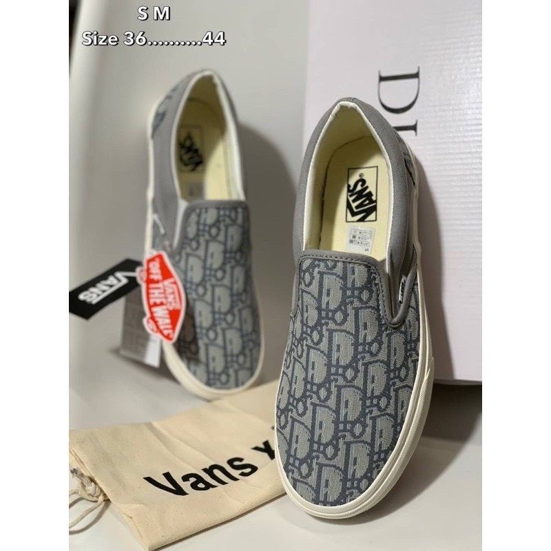 รองเท้าผ้าใบ Slip On x D*or Custom สีดำ/สีเทา grade Hi End size 36-44 Full set  รองเท้าผ้าใบลำลองผู้หญิง ผู้ชาย