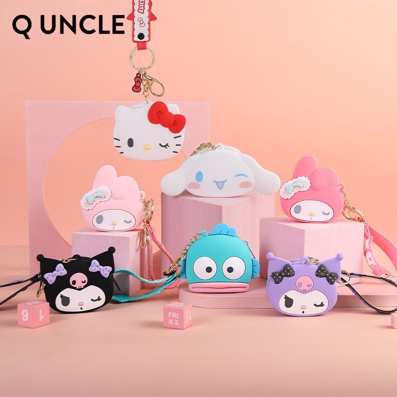 SANRIO กระเป๋าใส่เหรียญซิลิโคน PVC ลายการ์ตูนซานริโอ้ พร้อมพวงกุญแจ สําหรับเก็บหูฟัง กระเป๋า จี้ ของขวัญเด็ก