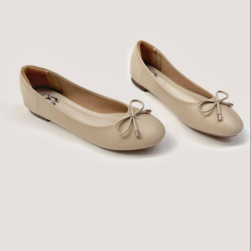 Ms.Choo Flats Mary Taupe/ รองเท้าส้นเตี้ย / รองเท้าบัลเล่ต์ / รองเท้าคัทชู นุ่ม สวมใส่สบาย สีทูป