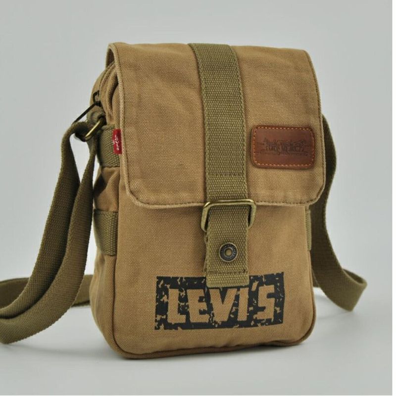 กระเป๋าสะพายข้าง Levi's Mini Messenger Bag ของใหม่ ของแท้ พร้อมส่งจากไทย กระเป๋าลีวายส์ กระเป๋าสะพายลีวายส์ กระเป๋าสะ...