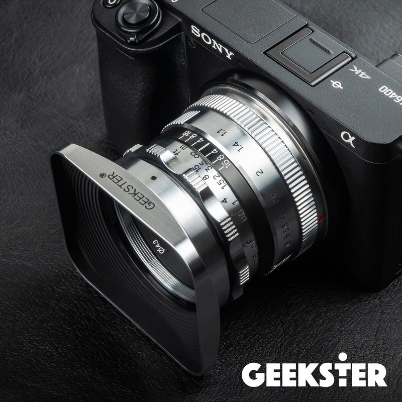 รุ่นพิเศษ GEEKSTER 35mm f1.1 Signature Edition เลนส์ละลาย ( 35 mm 1.1 สีเงิน Limited  )