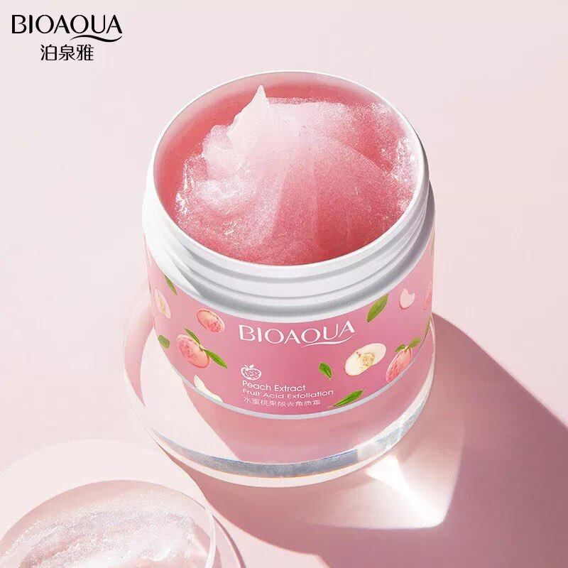 สครับขัดผิวหน้า สูตรพีชชมพู Bioaqua Peach Exfoliation Scrub 80g.  ผิวหน้าสะอาดใส เนียนนุ่ม  N360