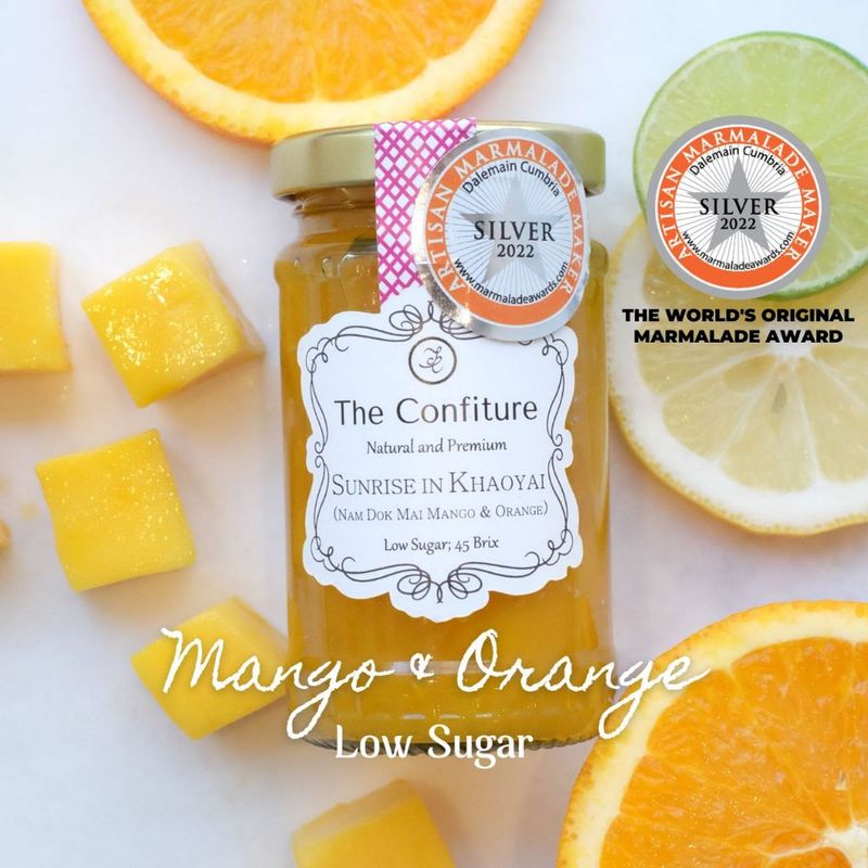 [World Award] แยมมะม่วงน้ำดอกไม้ผสมเนื้อส้ม Sunrise in Khaoyai(Namdokmai Mango&Orange) 125 กรัม-The Confiture