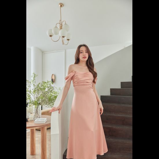 Pirunya - Long Dress 15 เดรสยาว เกาะอก แขนกุด แต่งจีบที่อก