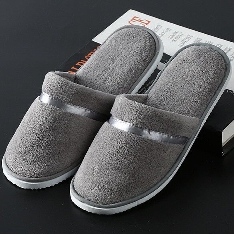 slipper รองเท้าใส่ในบ้าน รองเท้าโรงแรม พื้นยาง สลิปเปอร์ กันลื่น (size:40-42)