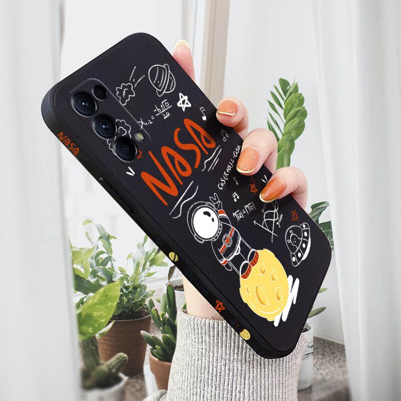 UCUC เคสมือถือ เคสโทรศัพท์ เคส OPPO Reno 5 5G Reno5 4G Reno4 Reno 4 Reno 5 Pro 5G กรณีใหม่ Graffiti NASA ดวงจันทร์มนุษย์อวกาศด้านข้างออกแบบขอบสี่เหลี่ยม Liquid ซิลิโคนคลุมทั้งหมดกล้องเคสป้องกันทนแรงกระแทก