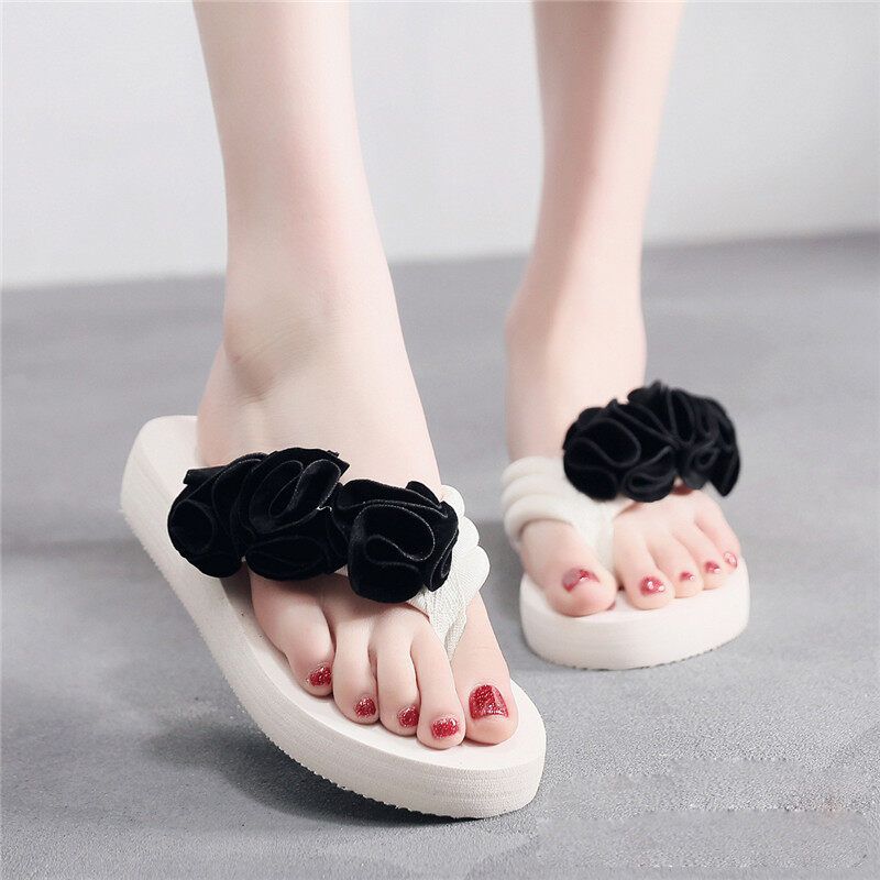 ใหม่❤️พร้อมส่ง❤️！！2022 รองเท้าแตะหูหนีบ แบบยาง Womens Flower Clip Toe Flip Flops Non-Slip Wedges Beach Slippers รองเท้าแตะยางพื้นนุ่มใส่สบาย