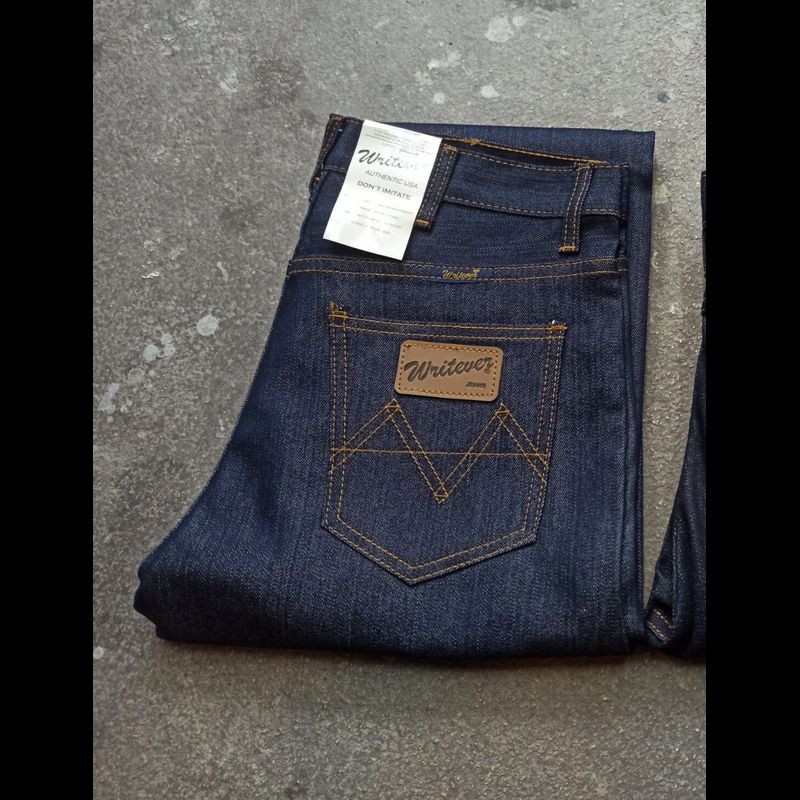 wrangler ทรงกระบอกผ้าด้าน Jeans งานแท้ พร้อมส่ง