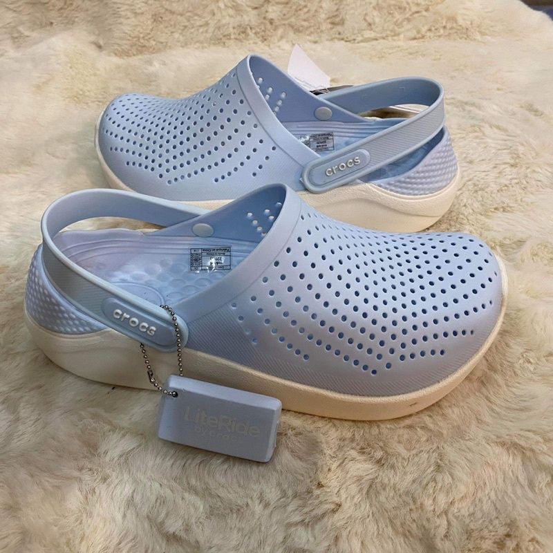 ขายพร้อมส่ง crocs Literide พรีเมี่ยมของแท้รองเท้า (อย่างเป็นทางการ)