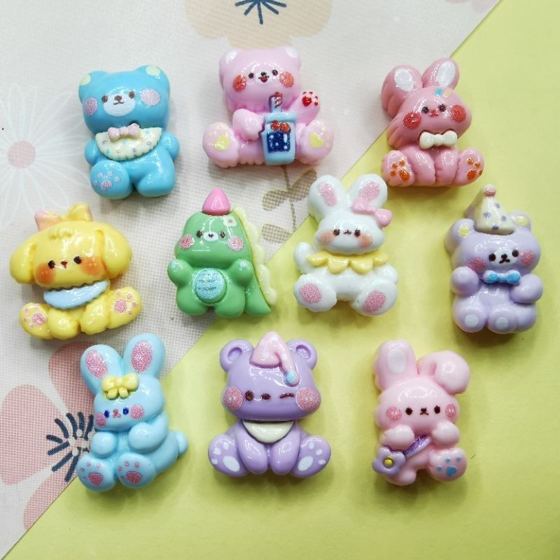 10ชิ้น​/20บาท​ เรซิ่น ​การ์ตูน​ ตัวเล็ก​ ติด​เล็บ​ได้