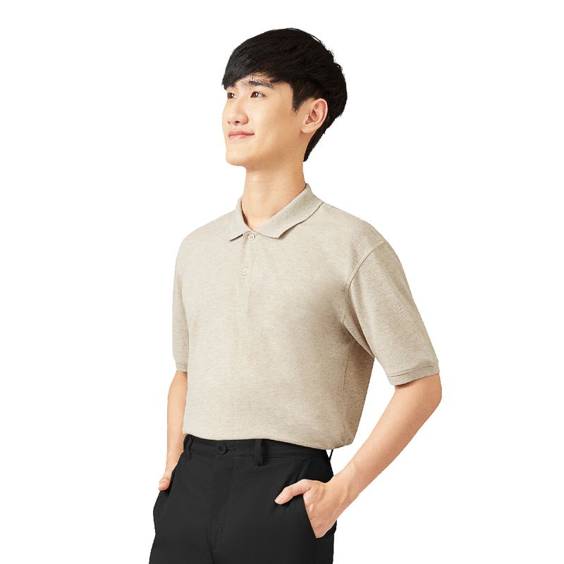 GQ Minimal Polo™ เสื้อโปโลยับยั้งกลิ่นเหงื่อ สีเบจ (มินิมอลโปโล)