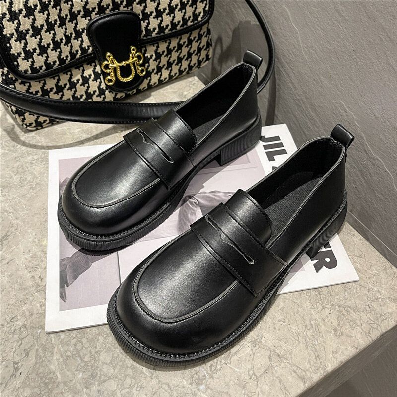 [ส่งเร็วพิเศษ!] ✨ Amandad Stores✨ 2022 ด้านล่างหนา loafers รองเท้าผู้หญิงแบนรองเท้าหนังอังกฤษรองเท้าทำงานด้านล่างนุ่มสีดำฤดูใบไม้ร่วงส้นหนา