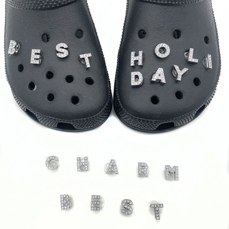 Crocs/jibbitz  alphabet A-Z คริสตัล  จี้ตัวอักษร  สําหรับรองเท้า หัวเข็มขัดเพชรคริสตัล