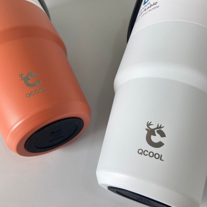 QCOOL (ของแท้) แก้วเก็บความเย็น แบบใหม่มีที่จับ หูหิ้ว สแตนเลส304 = 750ml/900ml/1200