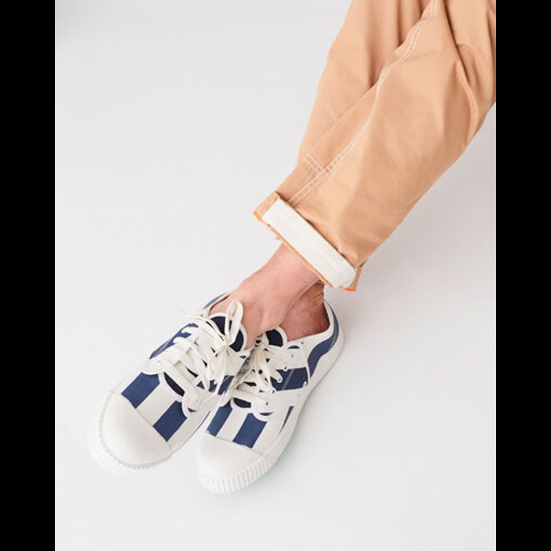 [MOO 11/20] Pauls Navy Stripe Sneakers รองเท้าผ้าใบ ลายทาง