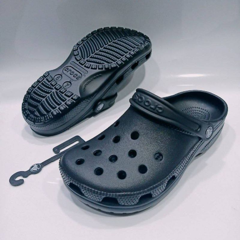 รองเท้าแตะ Crocs Lite Ride M4  M11 สินค้าถ่ายจากภาพจริง 100%ถ้าสินค้าไม่ตรงตามรูปภาพลูกค้าสามารถคืนสได้เลยจ้าถ้าทางร้านส่งไปผิด