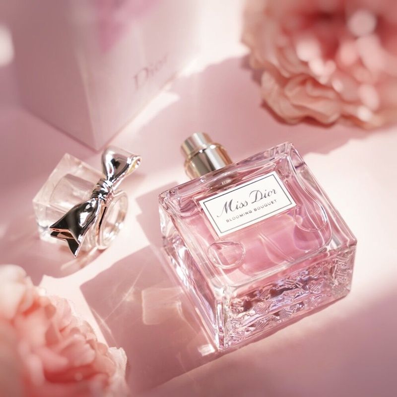 น้ำหอมขายดี 💎 Blooming Bouquet EDT น้ําหอมแบรนด์เนมแท้ น้ำหอม น้ําหอมผู้หญิง น้ําหอมผู้หญิงติดทนนาน