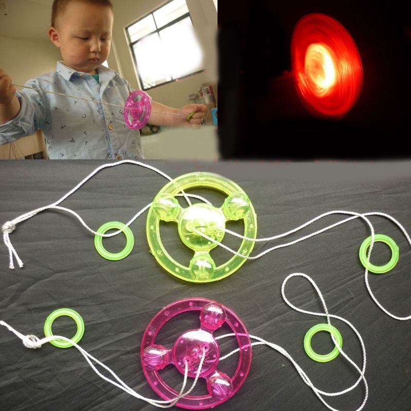 [CHOO] Luminous Flashing Rope Flywheel Toy Hand Pull Rope Light Up Flywheel Toy Eye-Catching Light Toy with Whistle