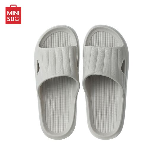 MINISO รองเท้า รองเท้าแตะ สำหรับใช้ในบ้าน สำหรับใช้ในห้องน้ำ Convenient Lightweight Bath Slippers ไซซ์ 41-42