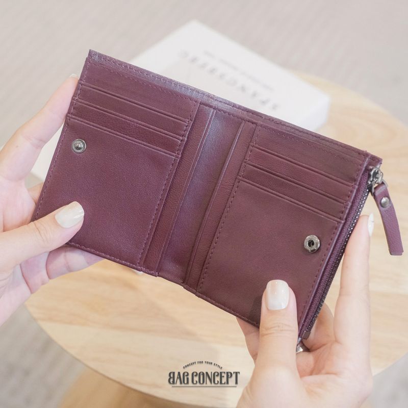 กระเป๋าสตางค์หนังแกะแท้ลายสาน รุ่น Marcella Wallet (สินค้าพรีเมียม)