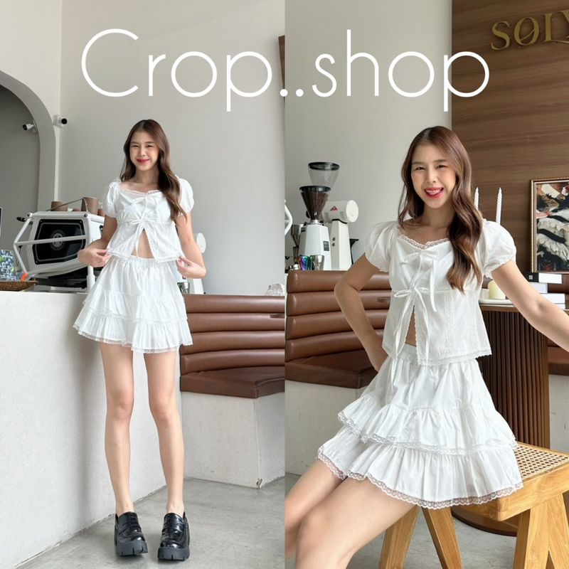 crop..shop คอตต้อนไทย(ขายเเยก) เนื้อสวยไม่หนาไม่บาง ใส่สบายแพทเทิร์นเป๊ะ  สม็อคด้านหลังยืดได้เยอะ แต่งลูกไม้สวยน่ารักปัง