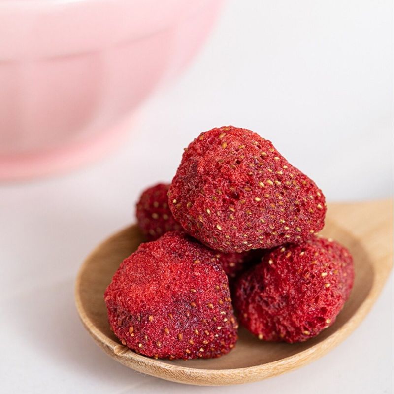 Wel-B Freeze-dried Strawberry 30g. (สตรอเบอรี่กรอบ ตราเวลบี 30 กรัม) - ฟรีซดราย ผลไม้กรอบ สตอเบอรี่ฟรีซดราย ผลไม้ฟรีซดราย ขนมเด็ก ของฝาก