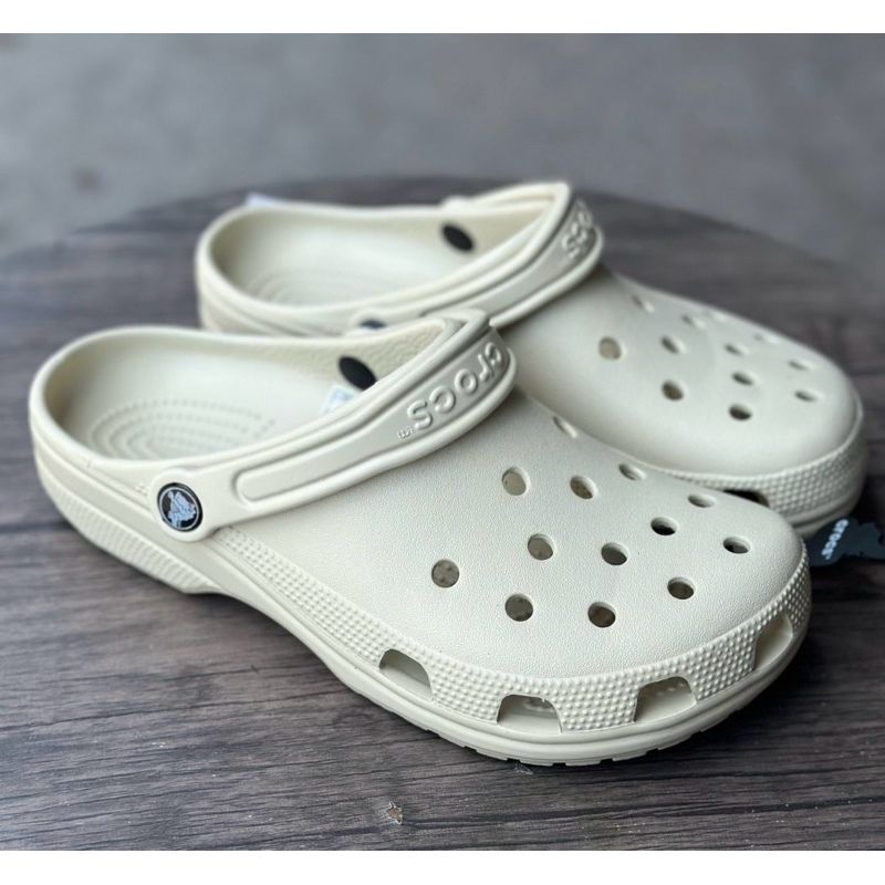 CROCSหัวโต รองเท้าแตะ ผู้ชาย และผู้หญิง แบบใหม่