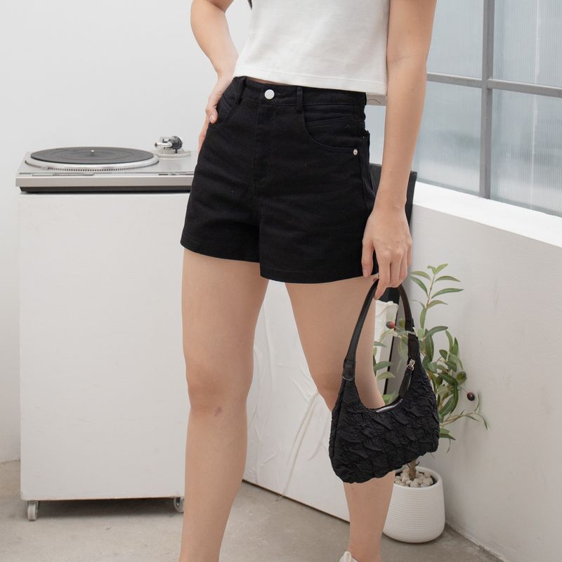 Avocado กางเกงยีนส์ กางเกงขาสั้น รุ่น Momoshi jean shorts (avocado.simplewear)