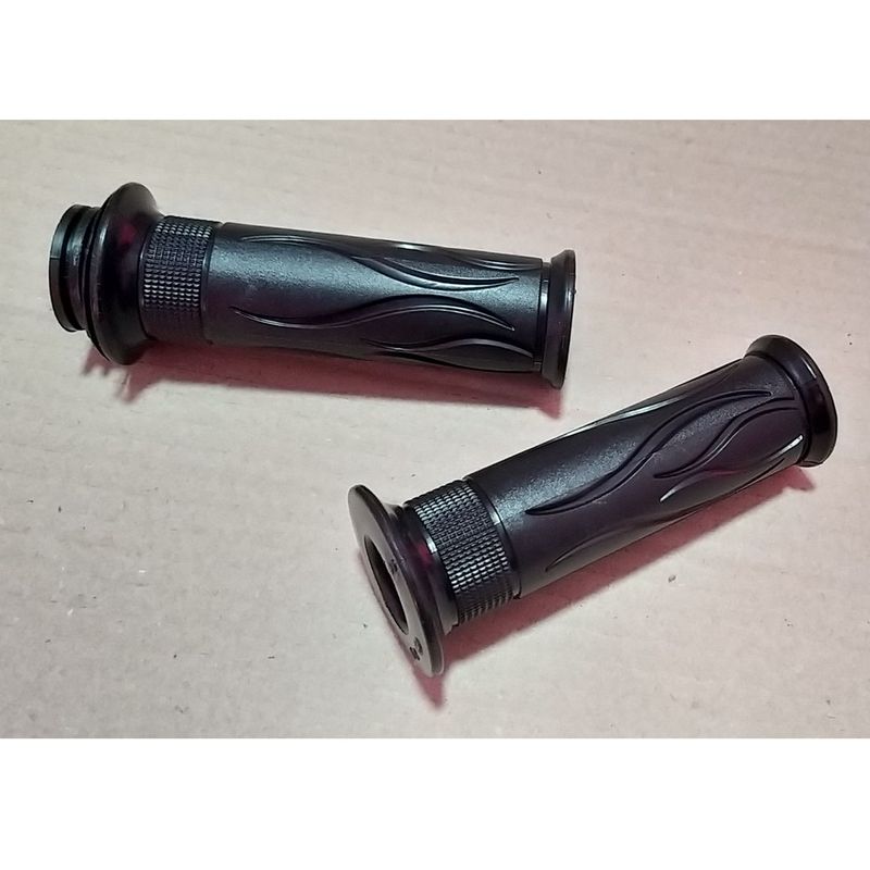 ปลอกมือพร้อมไส้ SCOOPY-I, ZOOMER-X ปี 2012 # ขายเป็นคู่ # HMA Brand # 3501-079-00