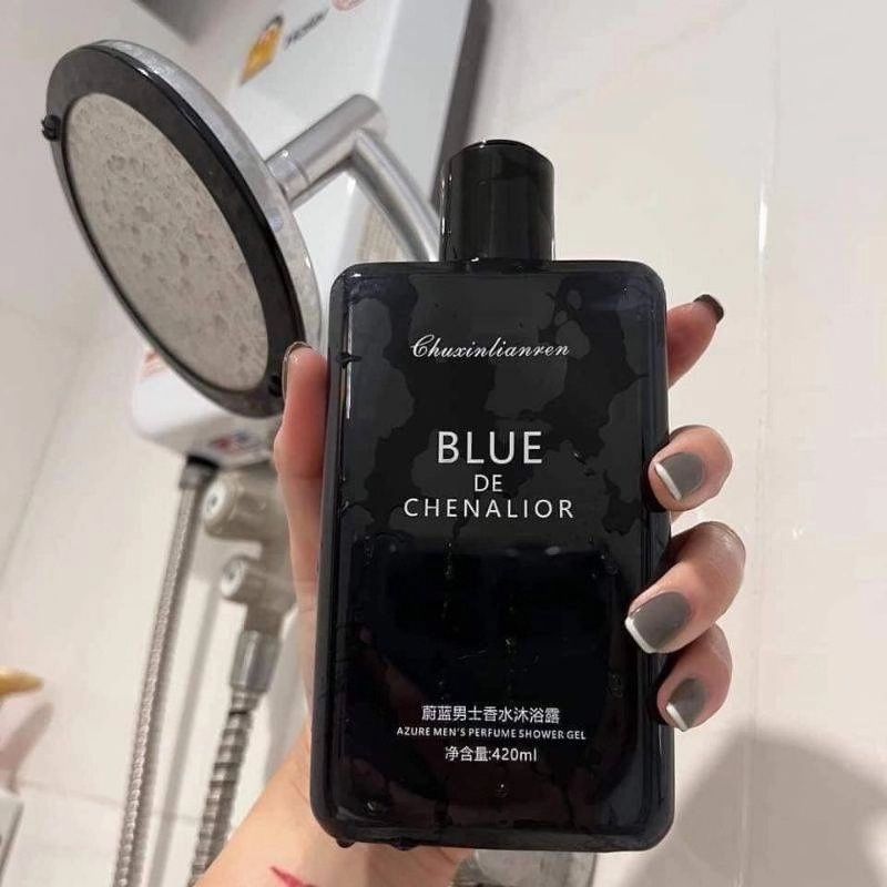 👨ครีมอาบน้ำสบู่น้ำหอม สบู่อาบน้ำ  BLUE Chanalior 420ml กลิ่นน้ำหอมผู้ชาย กลิ่นหอมละมุนมาก-9375