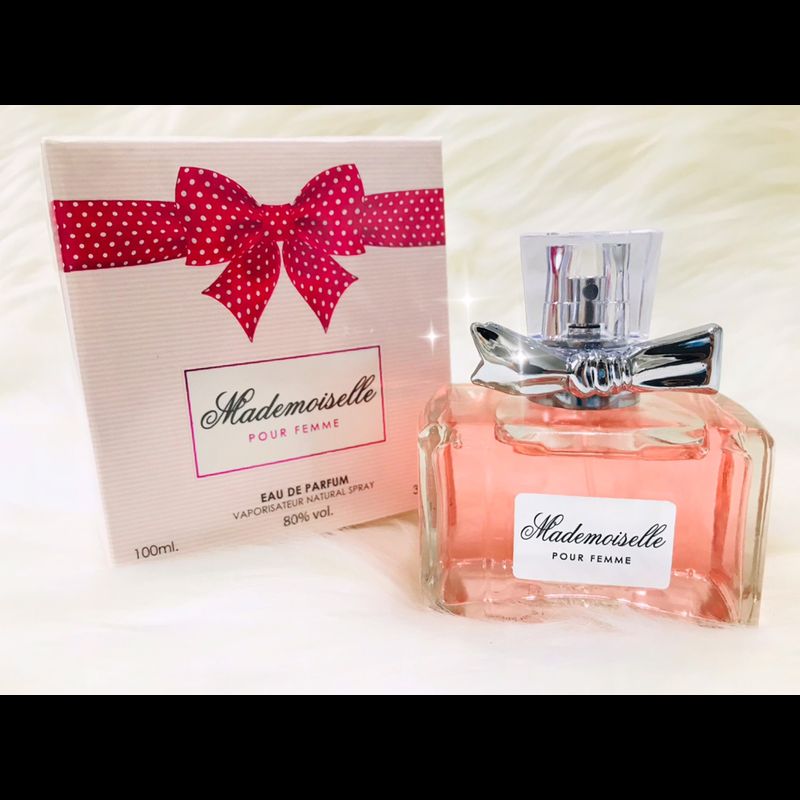 น้ำหอมผู้หญิง MB PARFUMS MADEMOISELLE ขนาด 100 ML.  กลิ่นหอมหวานสดใสจากบรรดาดอกไม้ อ่อนโยน สไตล์สาวหวาน คุณหนูๆ