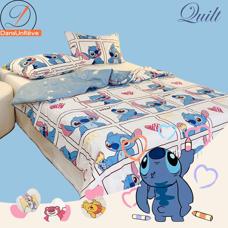 Dansunreve 1ชิ้น ผ้าห่มไมโครไฟเบอร์ ลายดิสนีย์ 5ฟุต 6ฟุต Blanket Quilt หมีสตรอเบอร์รี่ มิกกี้ แอร์คอน ไซซ์คลาส A