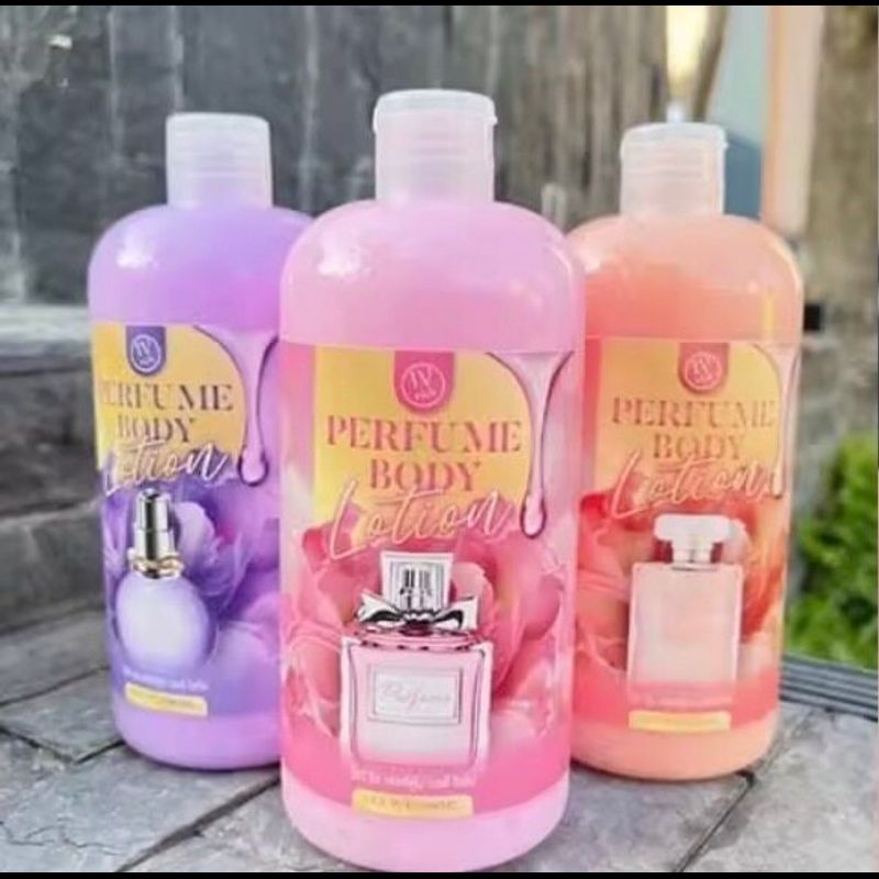 โลชั่นน้ำหอมทาผิว 3กลิ่นให้เลือก Perfume body lotion บำรุงผิวกาย ช่วยบำรุงผิวให้กลับมาชุ่มขื้น ซึมไว เกลี่ยง่าย กลิ่นหอมติดทนนาน ขนาด500ML