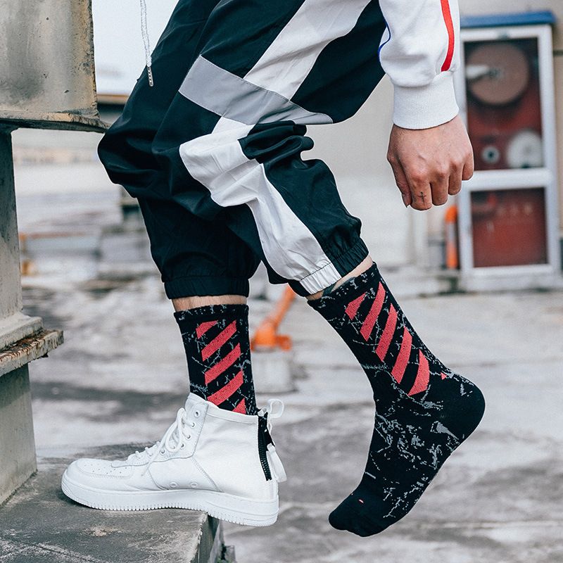 GIANTSHOP Socks ถุงเท้ายาวชายหญิง Style Hiphop (N-1403)