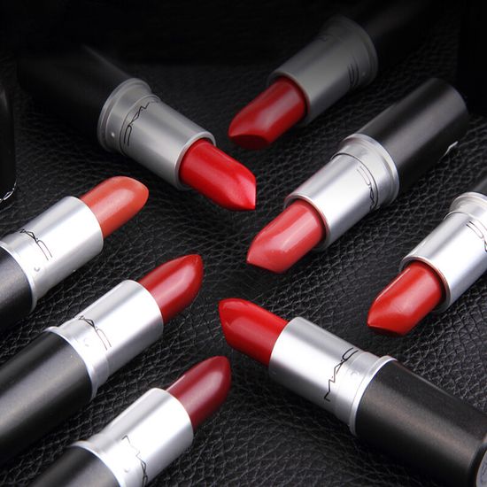 MAC MATTE LIPSTICK สินค้าขายดี ลิปสติกของแท้หัวกระสุนเคลือบเงาสุดคลาสสิก（ทุกสี）.